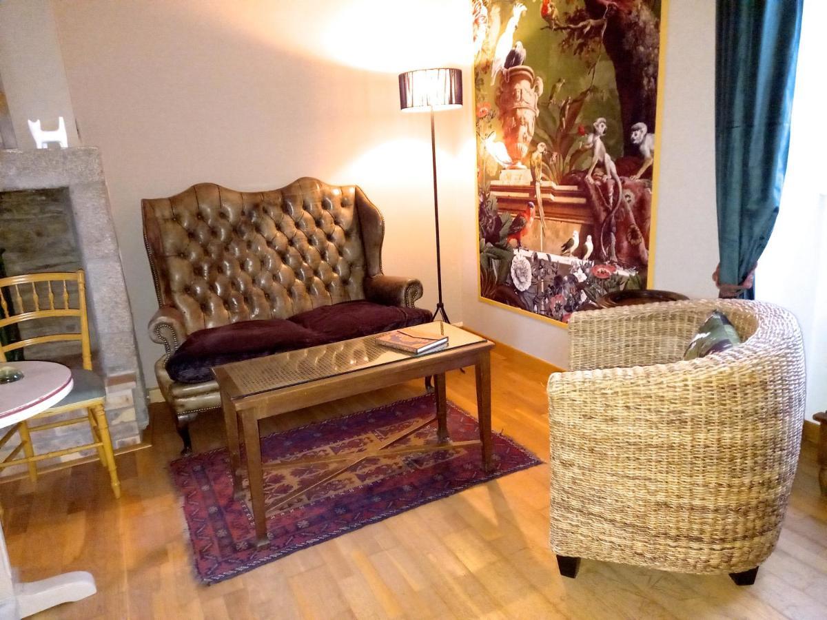 Le Petit Manoir Bed & Breakfast Isigny-le-Buat Dış mekan fotoğraf